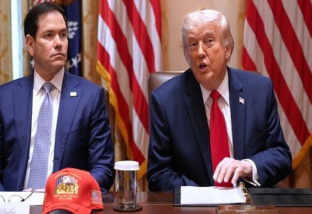 Trump Says Strait of Hormuz Will Remain Open to All